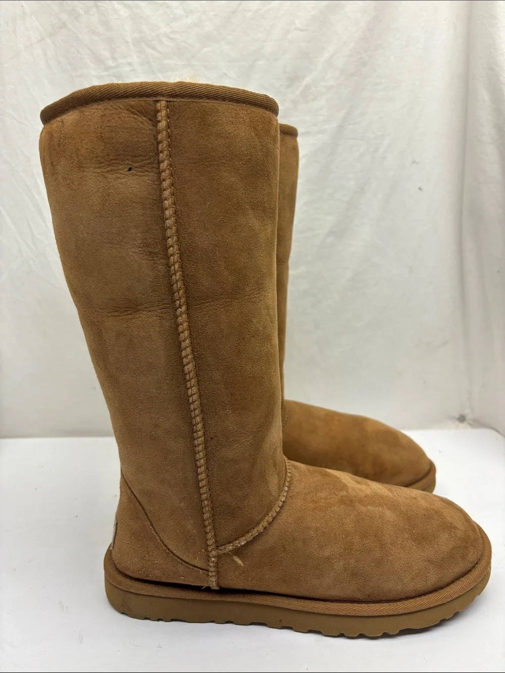UGG Classic Tall Boots, size 7 women’s, box 1 G